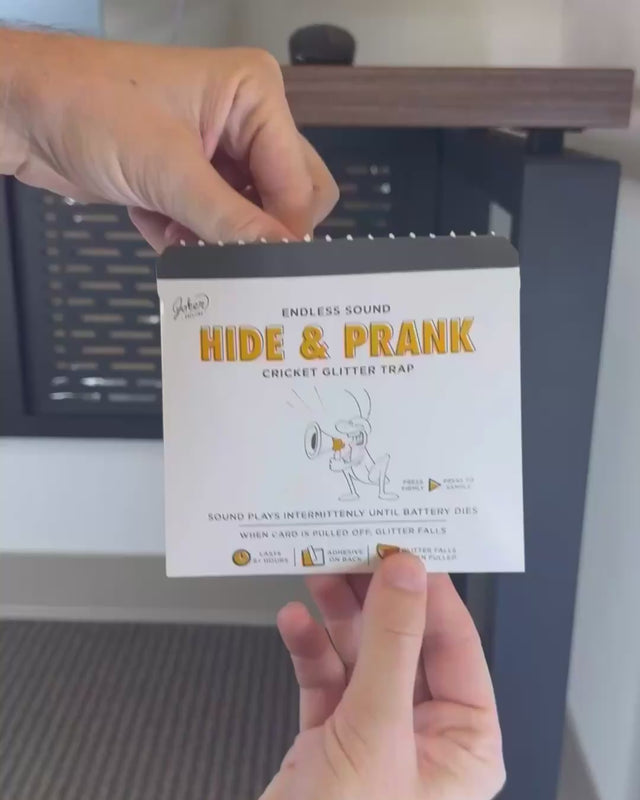 Hide & Prank Cricket Glitter Trap